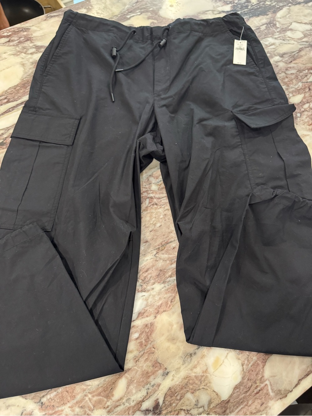 GAP Men’s Black Cargo Pants with Drawstring Waist